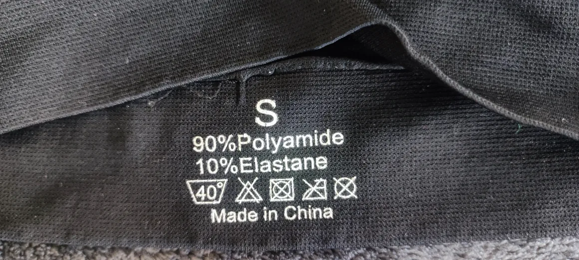 Black Sports Bra image indicator(5)