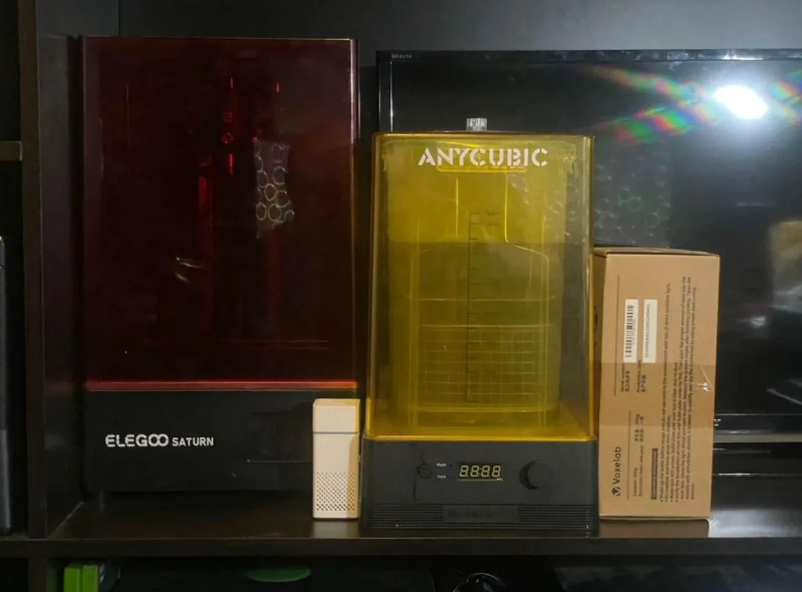 Full setup! Elegoo Saturn 3d printer and wash/cure & air filter thumbnail