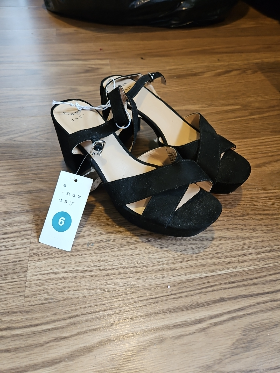 A New Day Women’s Dress Shoe Sandals Black Size 6  3.5” Heels - photo 2