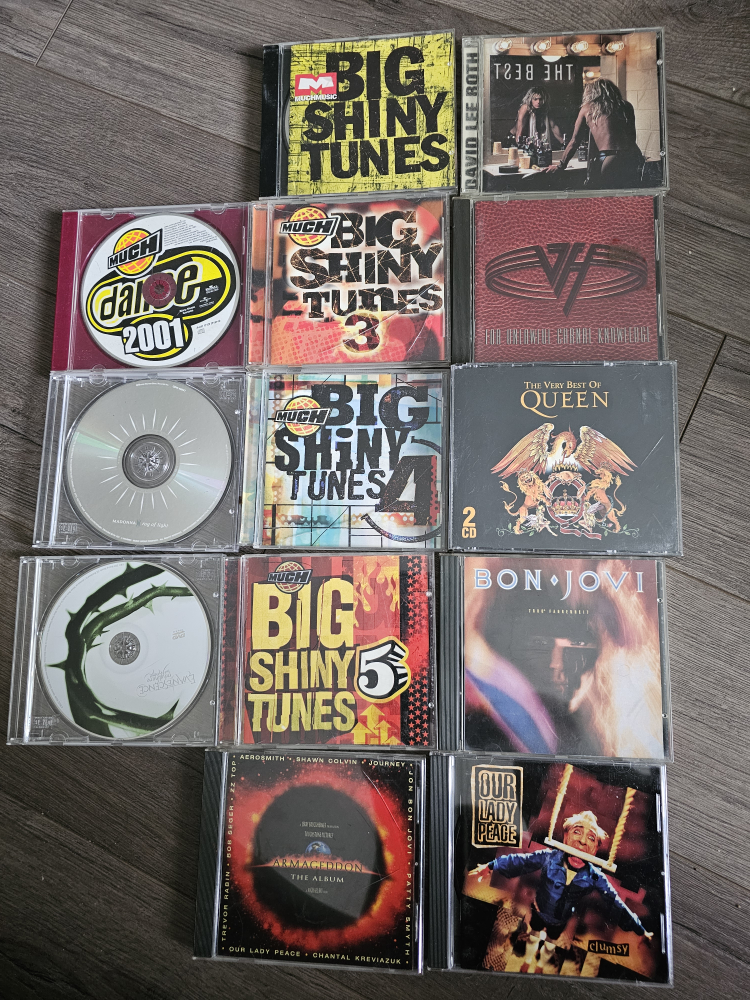 🧡13 Music CDs