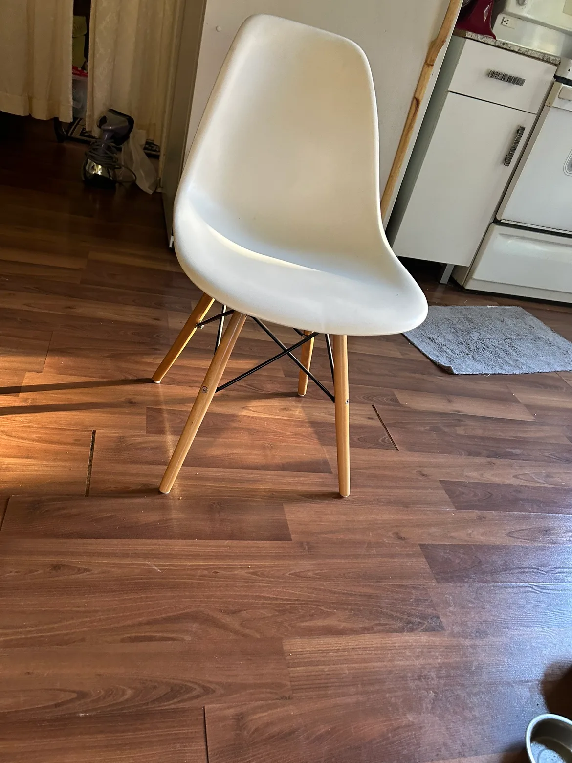 Eiffel chair thumbnail