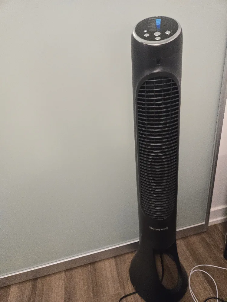 Honeywell Tower Fan thumbnail