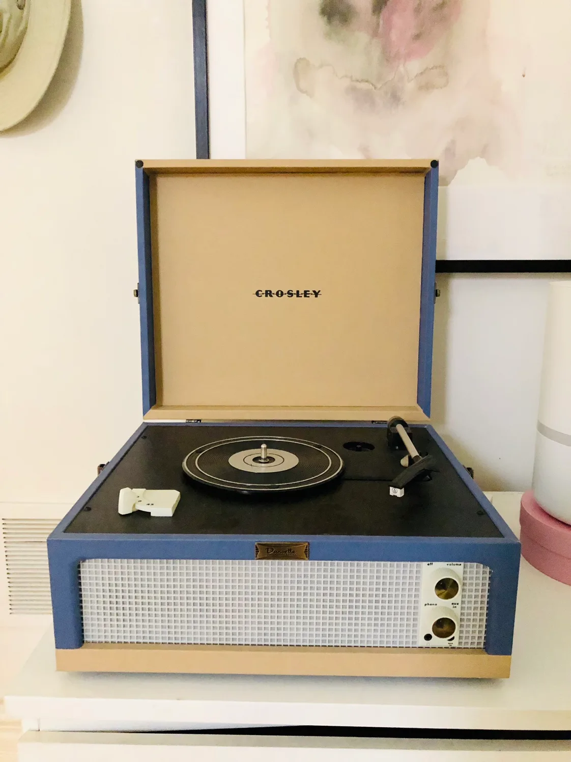 Crosley Turntable thumbnail