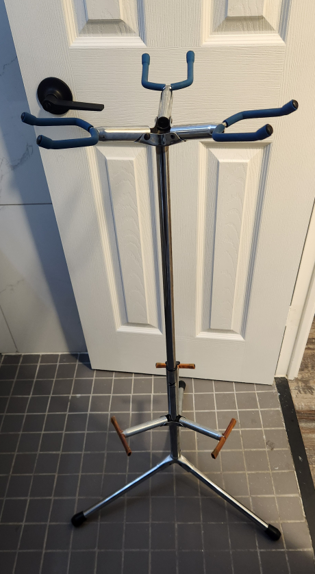 3 Guitar Stand