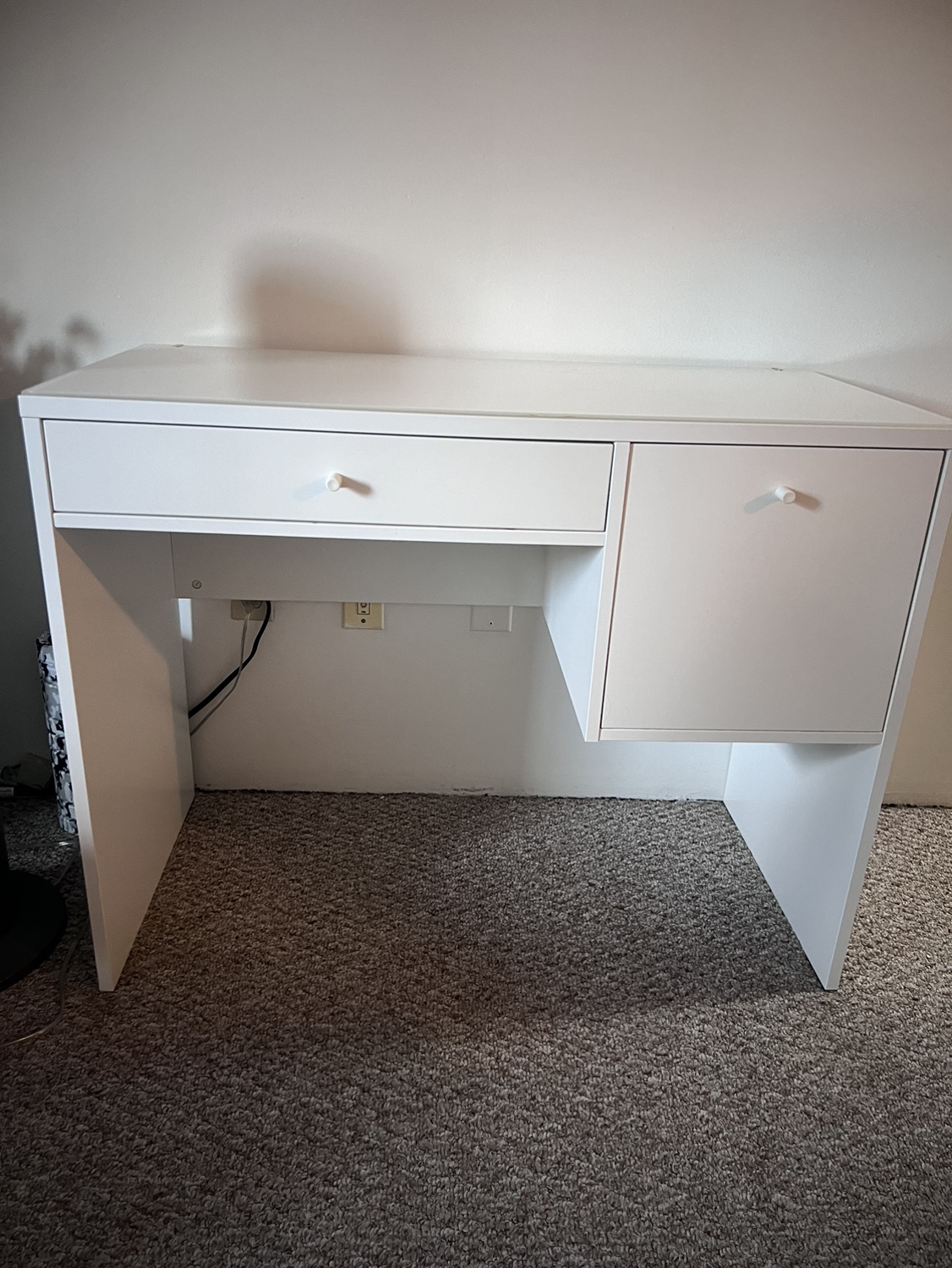 White Desk (office desk/ dresser drawe) - photo 4