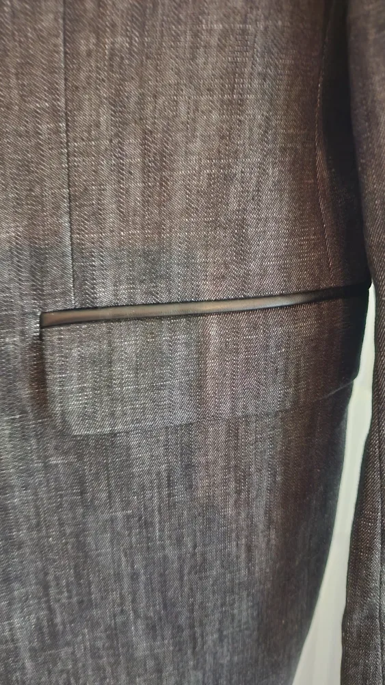 NEW WITH TAGS Express Mens 36S Photographer Fitted Black Blazer image indicator(6)