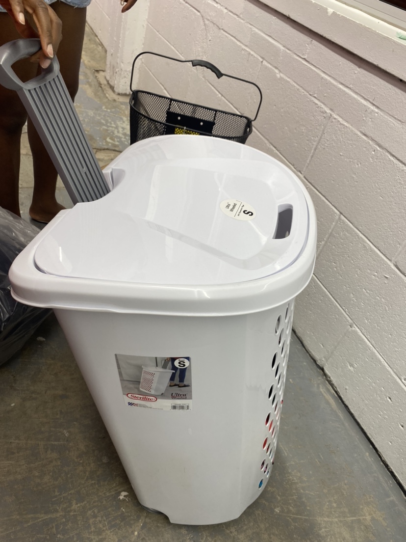 Laundry Basket with Wheels - photo 4