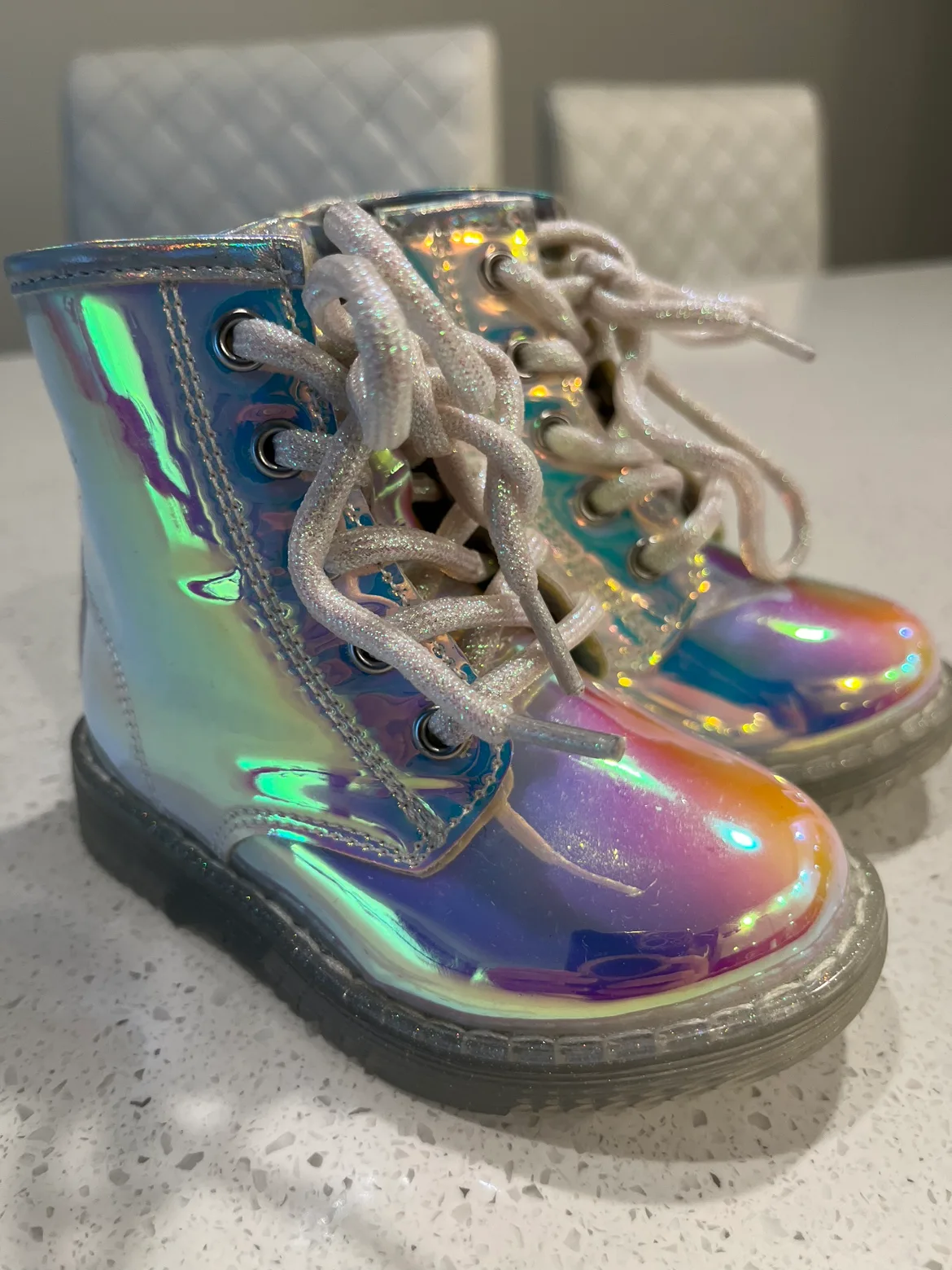 #freecycle🥕Iridescent Boots toddler size 5 thumbnail