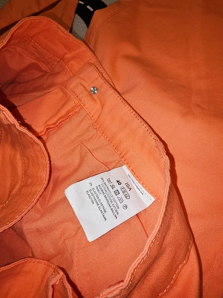 *Brand New* Charles Voegele Straight Fit Pants in Coral image indicator(3)