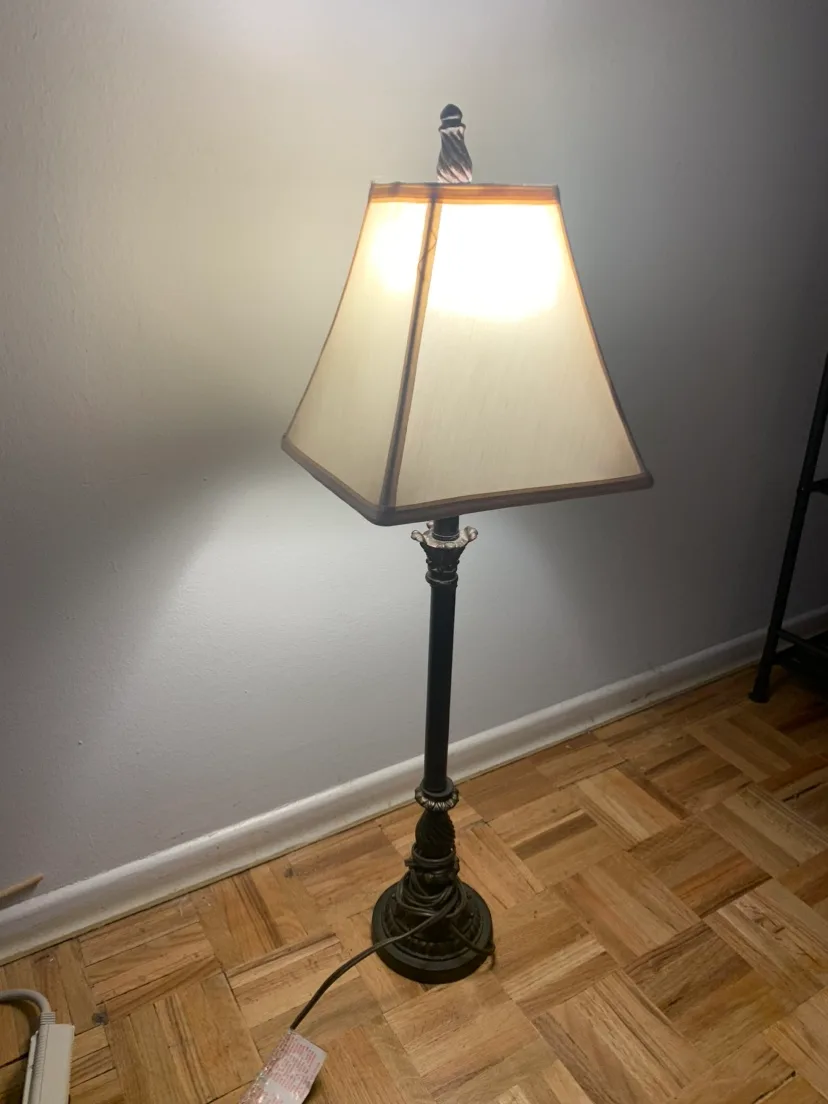Moving Sale - Corner Lamp/ Table Lamp -Must go asap! image indicator(2)