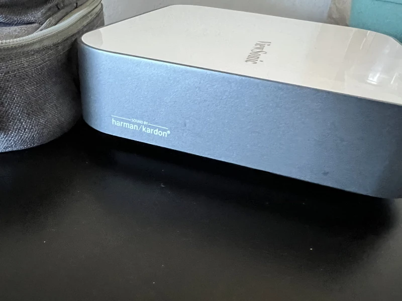 ViewSonic M2e LCD Projector - photo 2