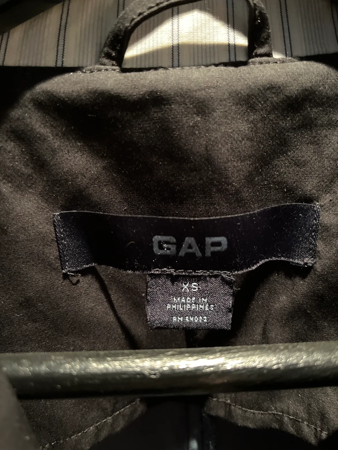 Gap Black Trench Coat image indicator(3)