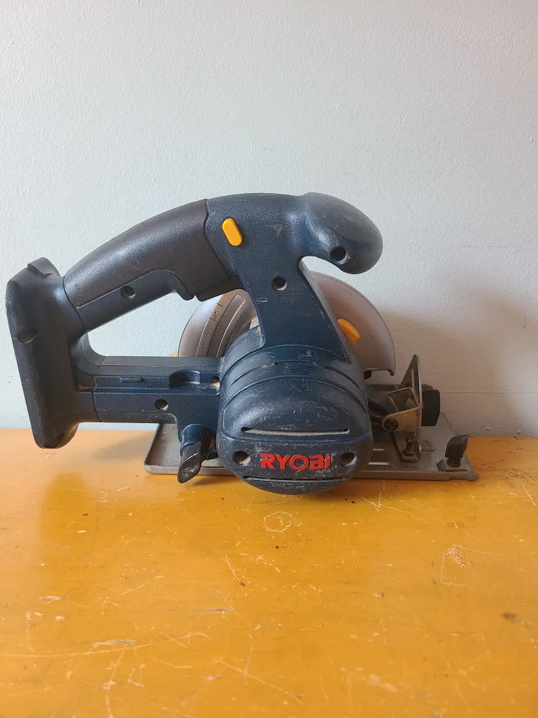 RYOBI 18V Cordless CIRCULAR SAW W/ Blade R10631 5-1/2" TOOL image indicator(3)