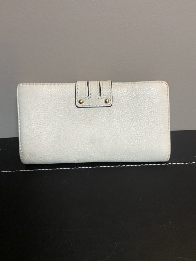 Michael Kors Beige Wallet - photo 2