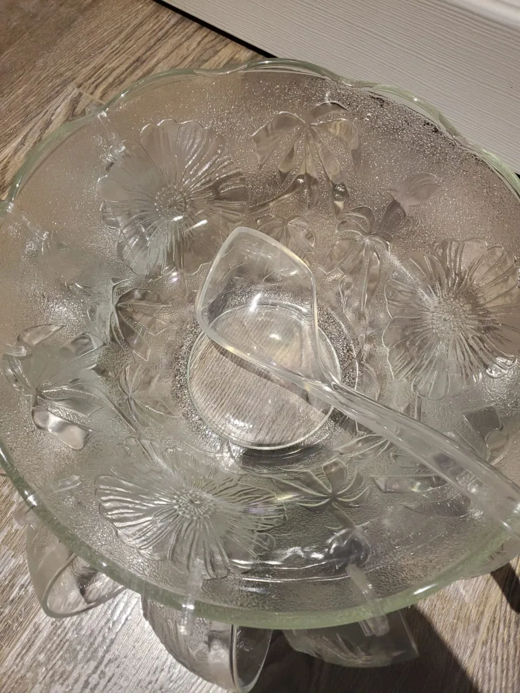 Glass Punch bowl image indicator(8)