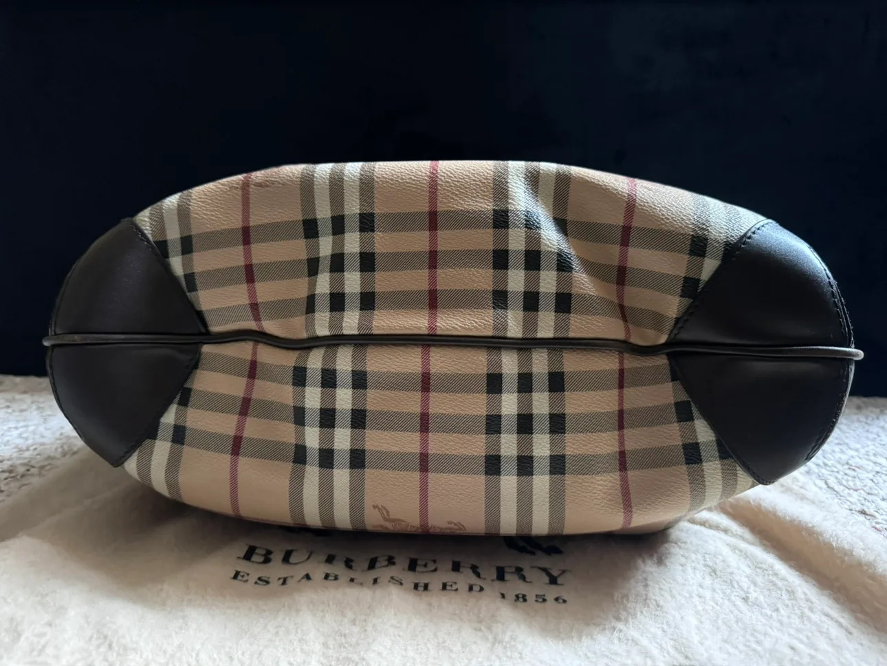 Authentic Burberry Willenmore Bag image indicator(5)