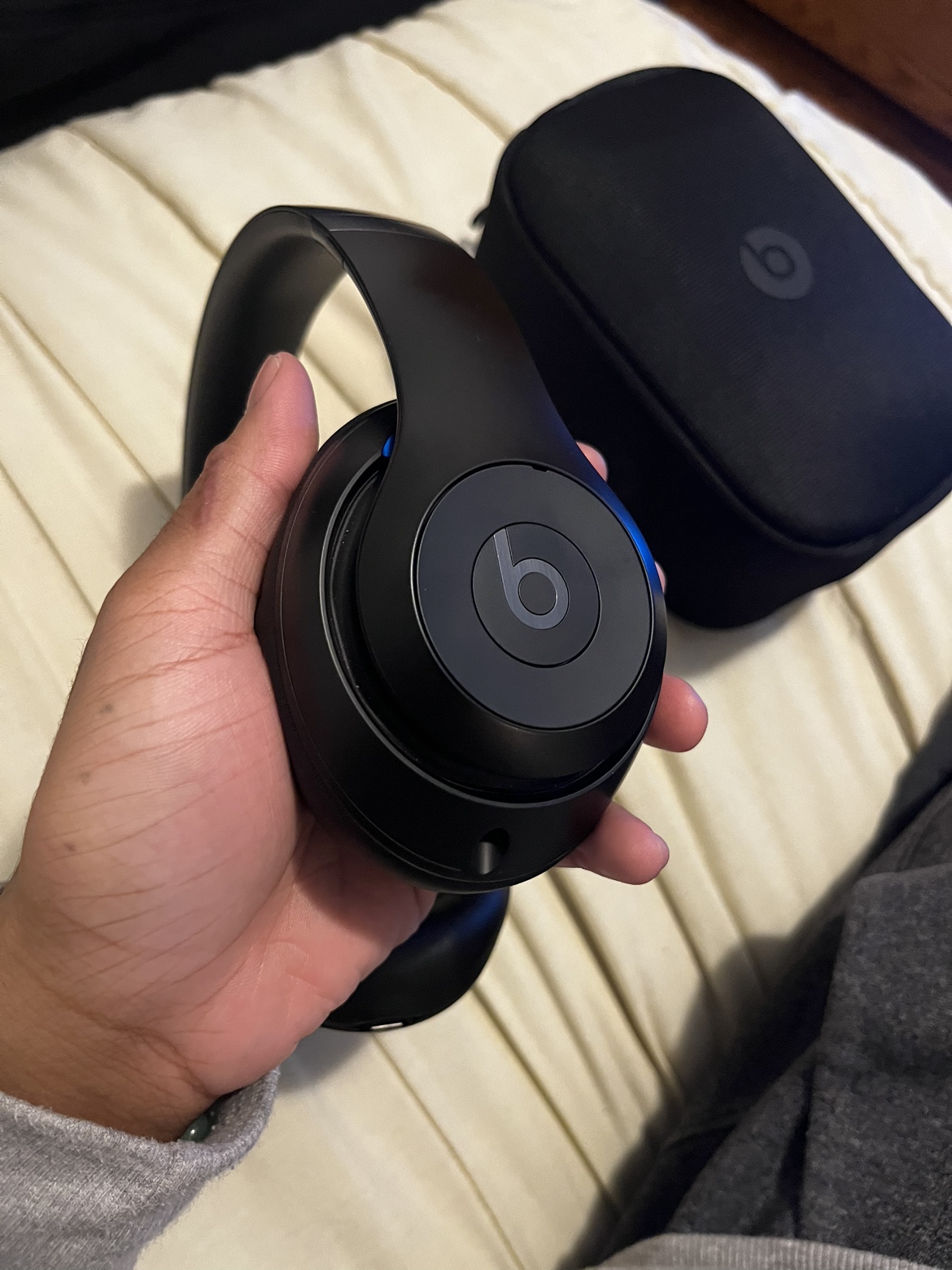 Beats Studio Pro Headphones - photo 3