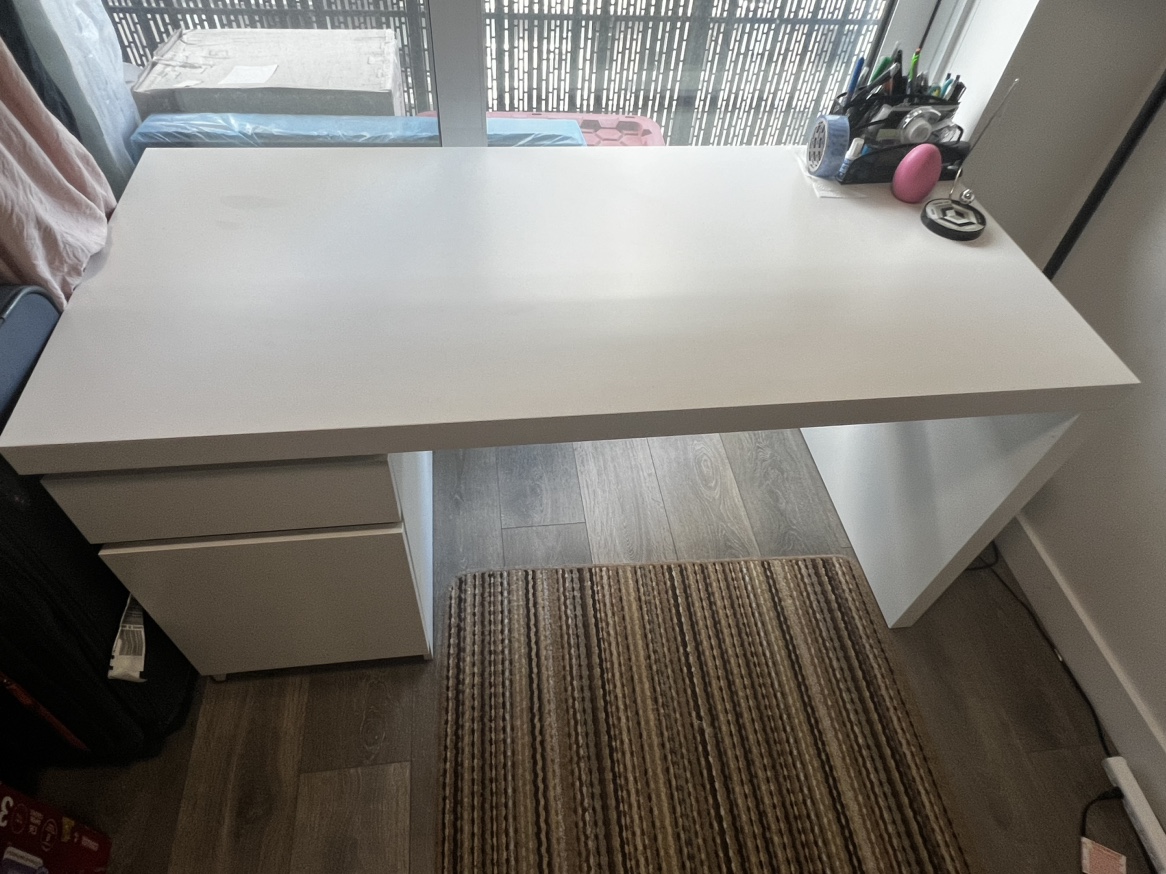 IKEA MALM Desk 140* 65 cm- White - photo 5