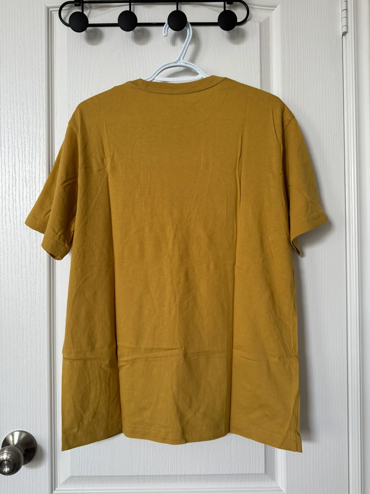 Uniqlo Men’s Mustard Yellow T-Shirt image indicator(2)