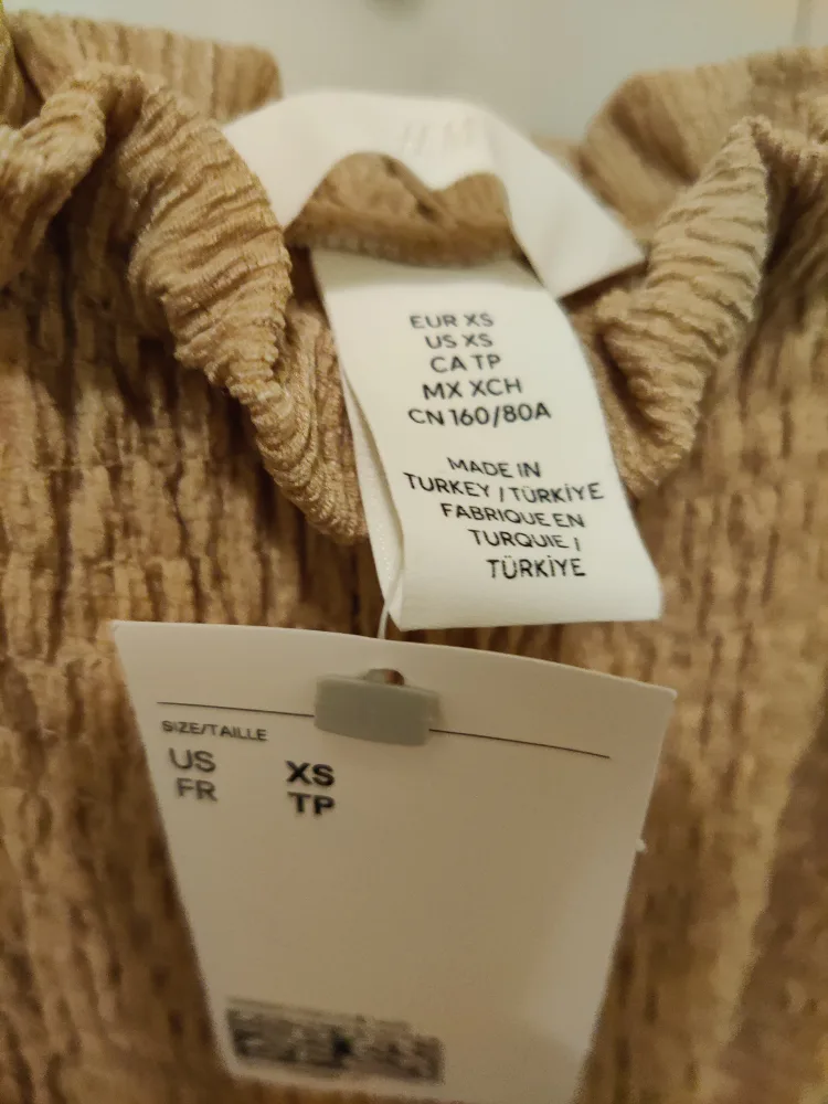 H&M beige midi dress XS image indicator(2)