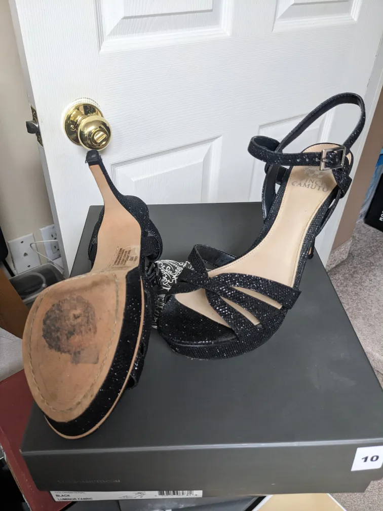 Vince Camuto Black Glitter Heels image indicator(3)