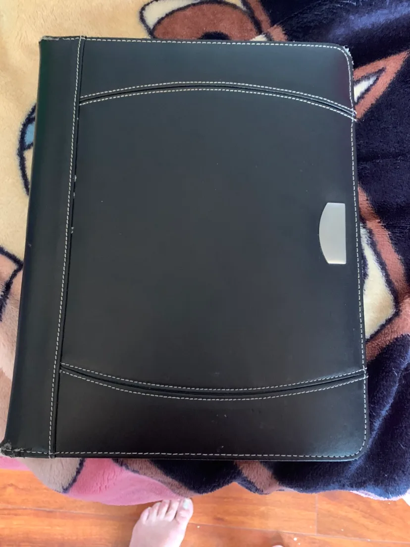 Leather binder thumbnail