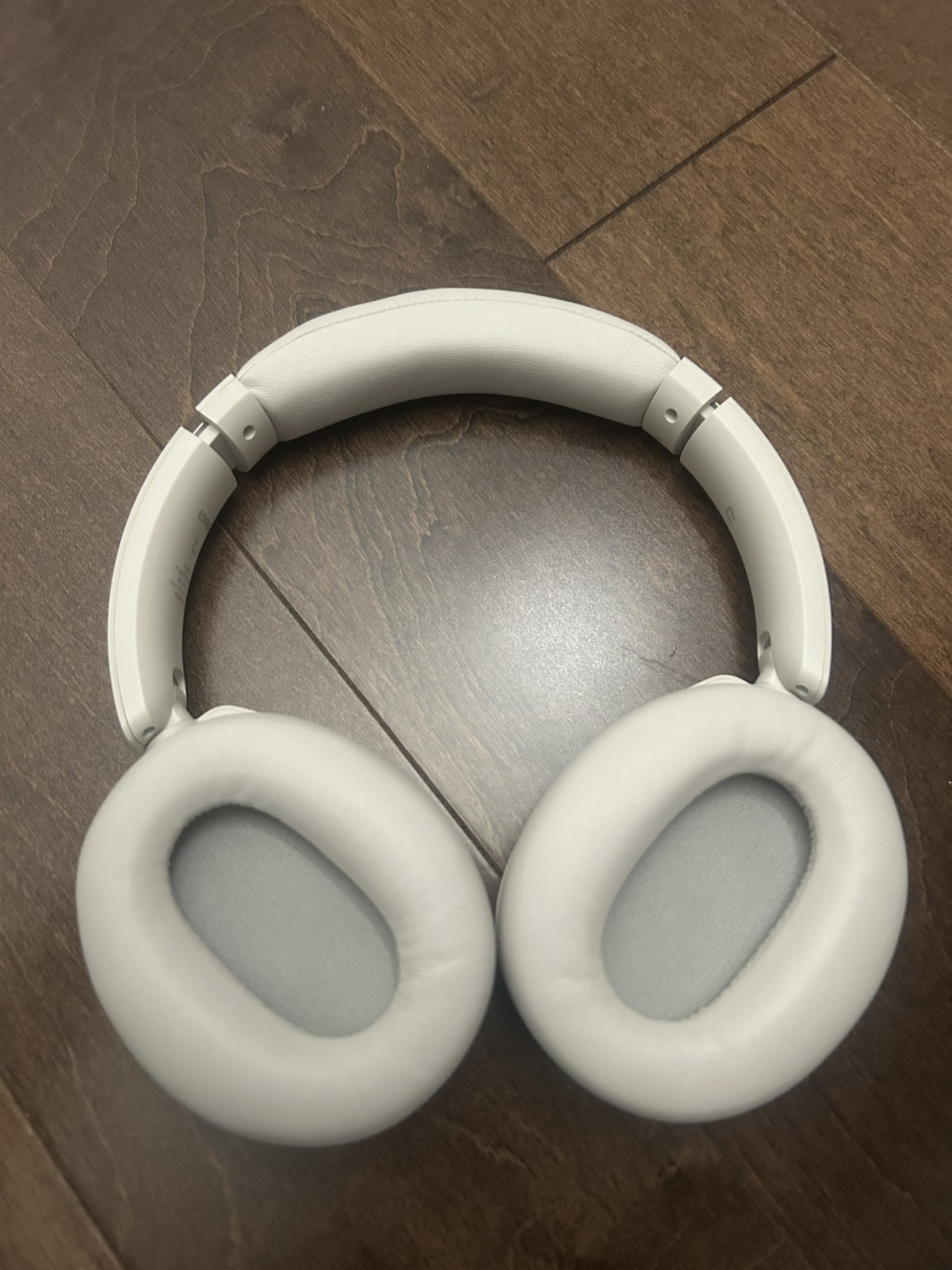 Wireless Noise Cancelling Headphones with the case - photo 2