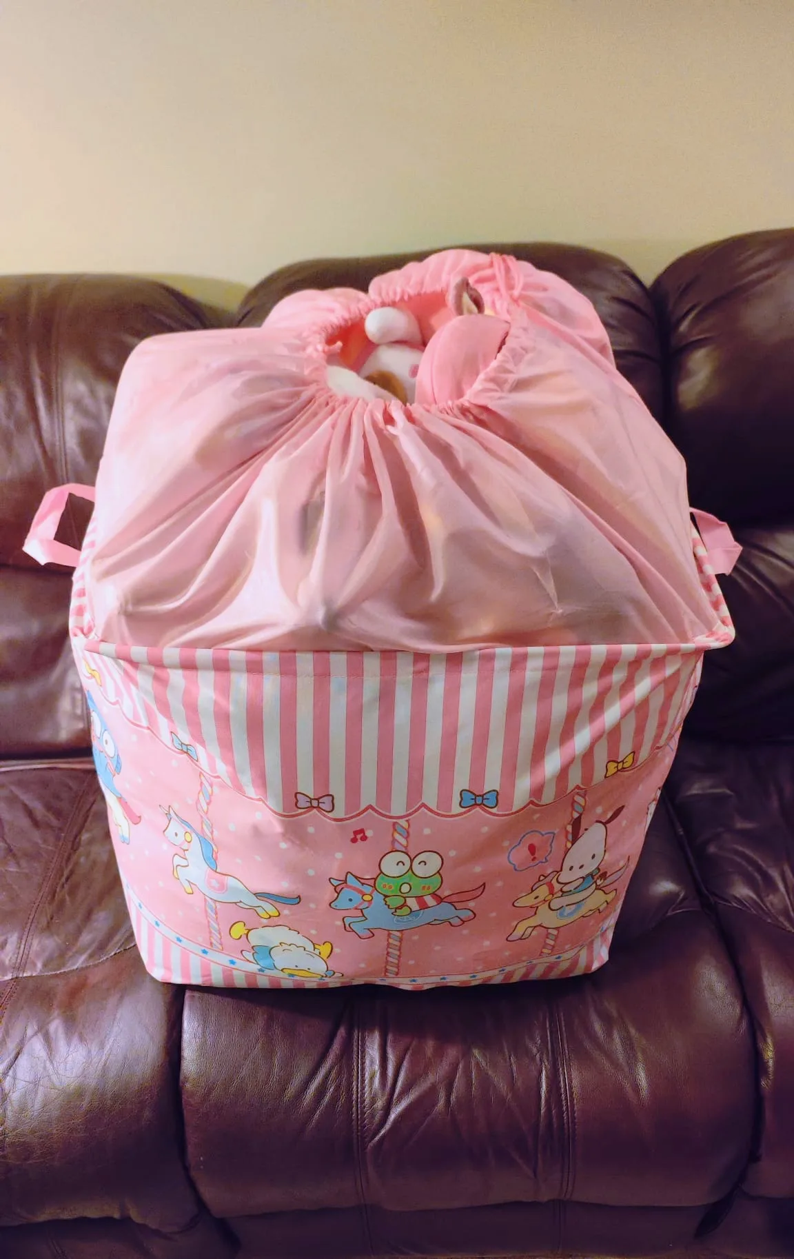 Large Lot of Plush Toys image indicator(3)