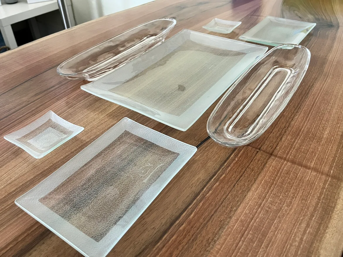 Glass Serving Dishes 7 pieces thumbnail