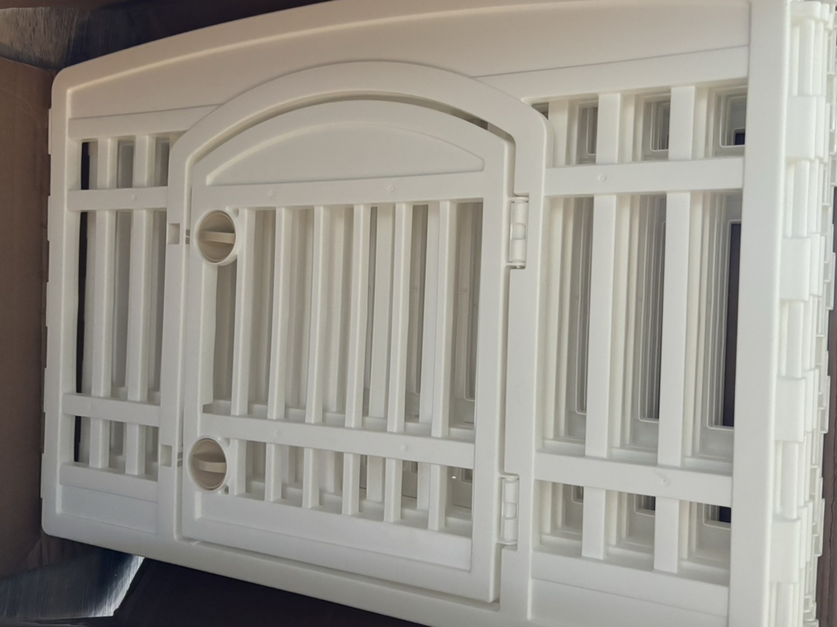 Dog play pen