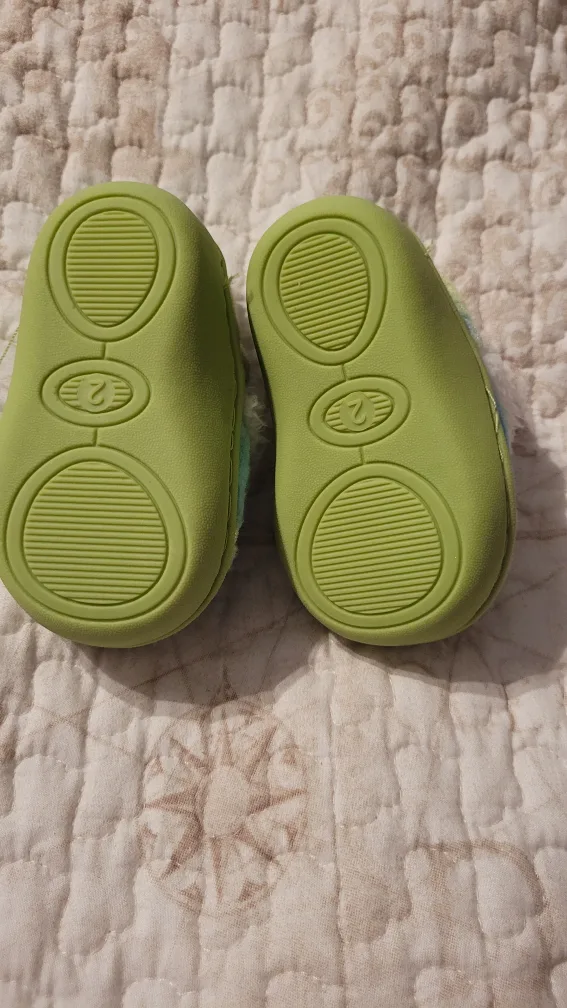 New Cute Baby Dinosaur Slippers #Trifty Picks image indicator(2)