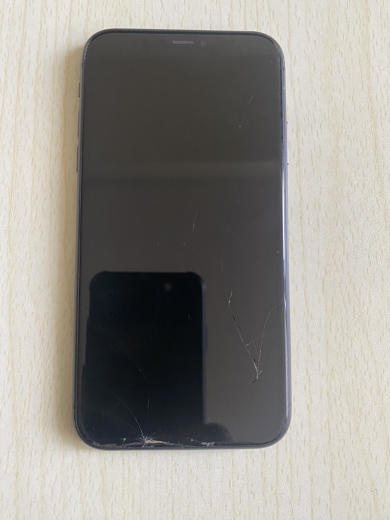 iPhone 11 64 GB - photo 2