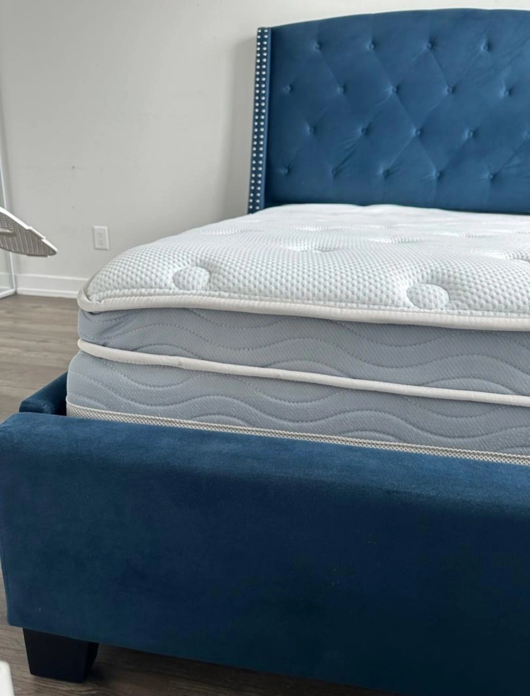 Blue Velvet Upholstered Queen Size Bed Frame - photo 2