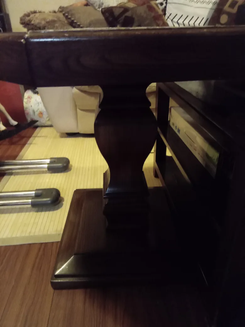 Octagon Coffee Table image indicator(4)