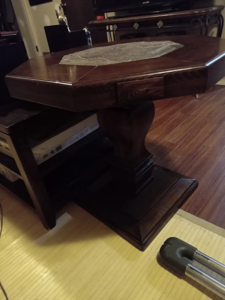 Octagon Coffee Table image indicator(5)