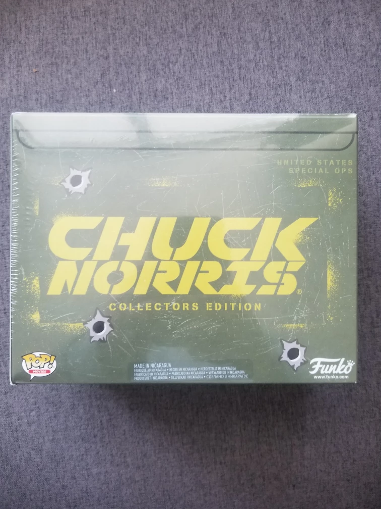 Chuck Norris Pop! Vinyl Figure and T-shirt - photo 3