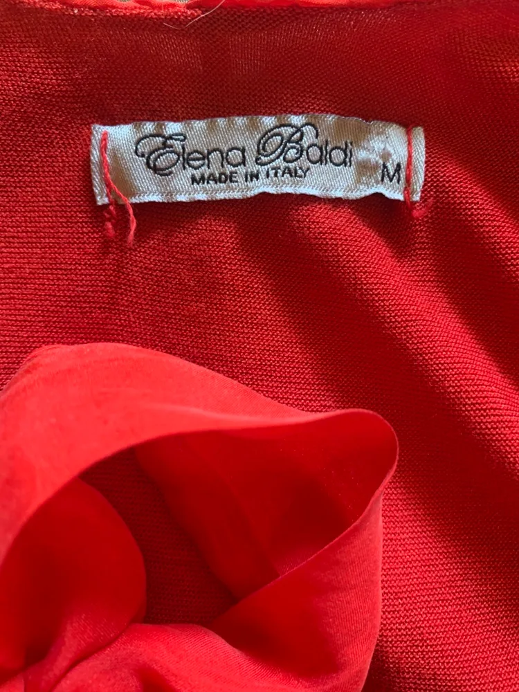 Red Sleeveless silk Dress (M) image indicator(6)