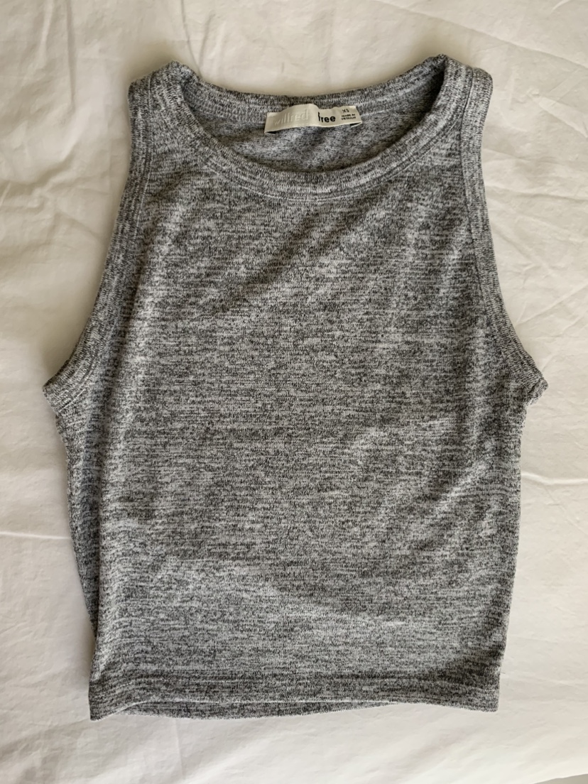 Wilfred Aritzia Grey Crop Top