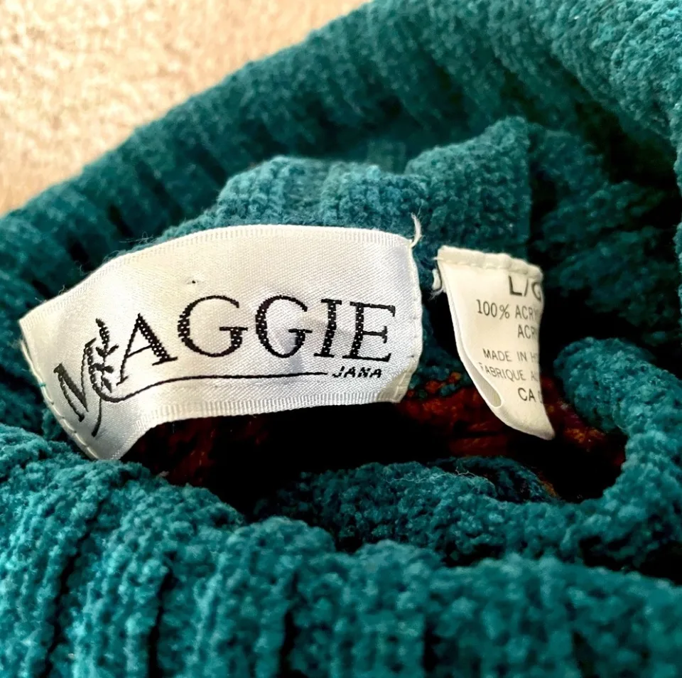 Vintage Maggie Jana Turtleneck Sweater image indicator(2)