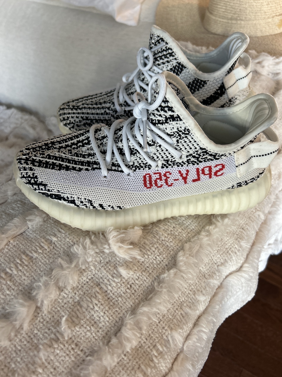 Adidas Yeezy Boost 350 - photo 3