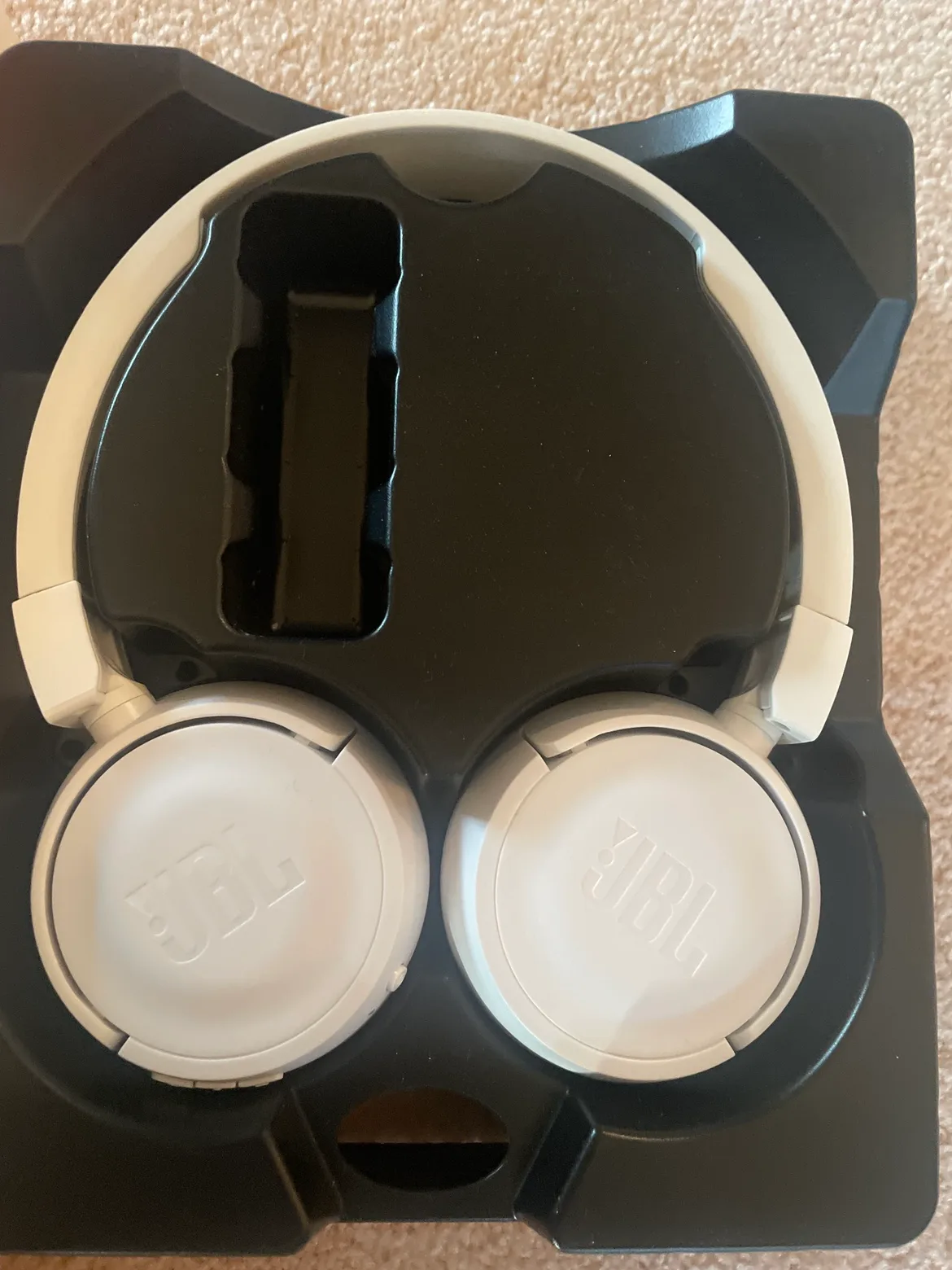 JBL T450BT Wireless Headphones thumbnail
