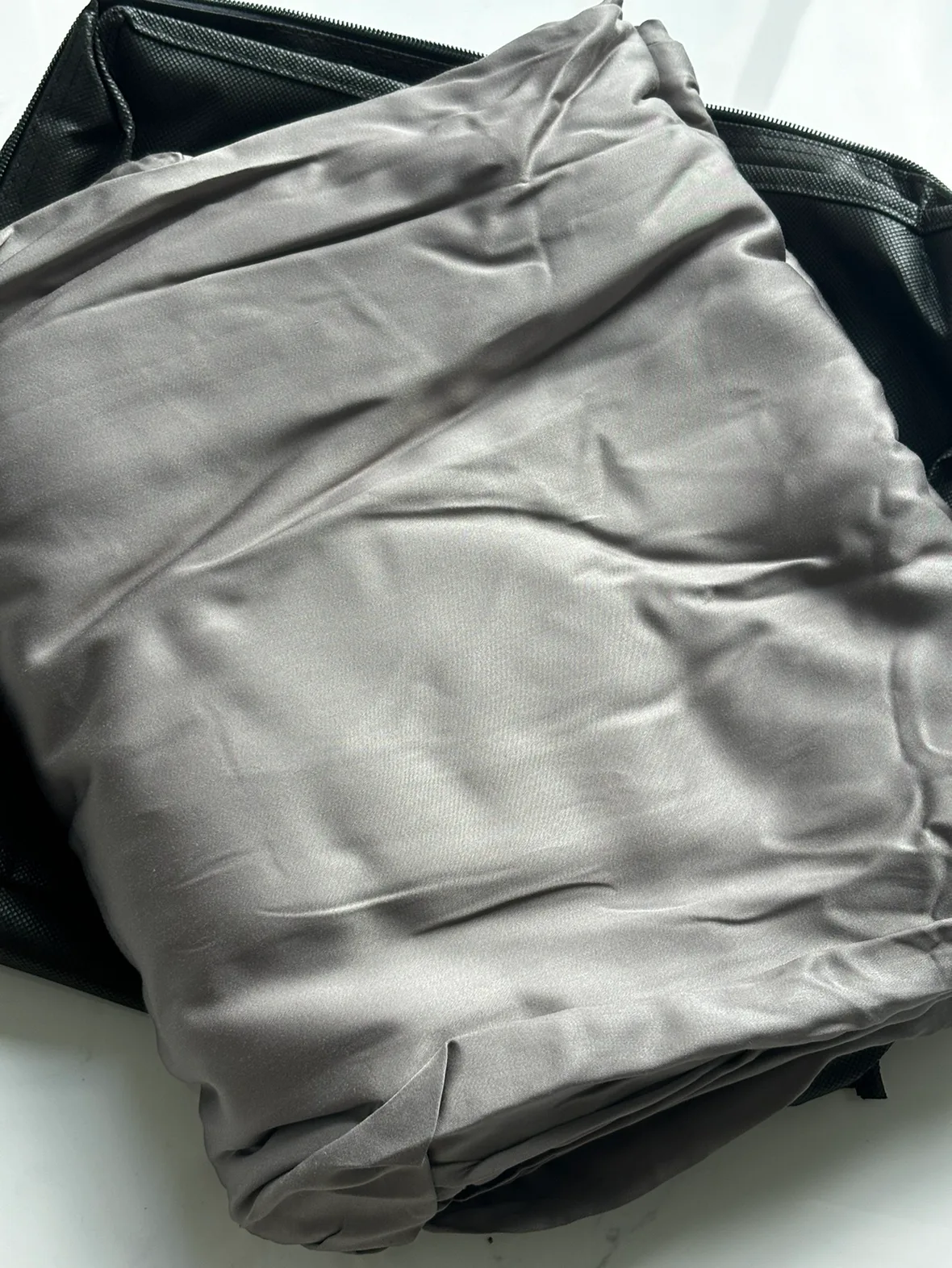 BRAND NEW Hush Iced Cover (king/grey) image indicator(9)