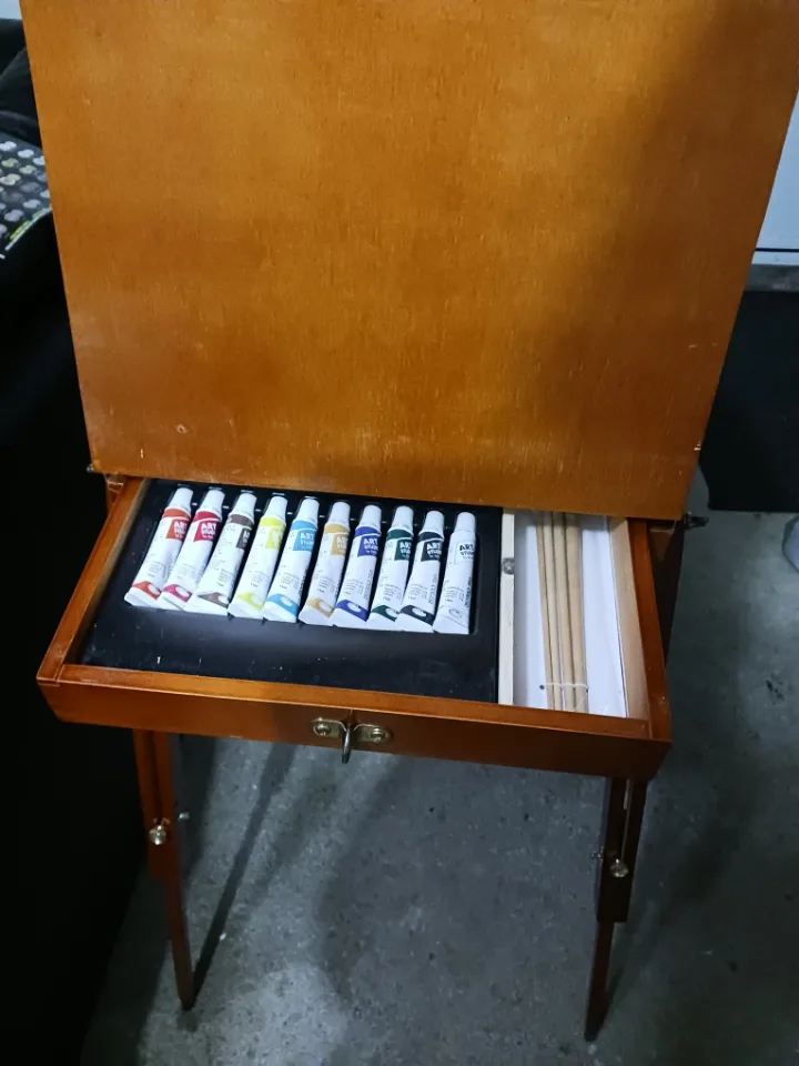 Wooden Artist's Easel, Foldable and has Carring Strap image indicator(2)