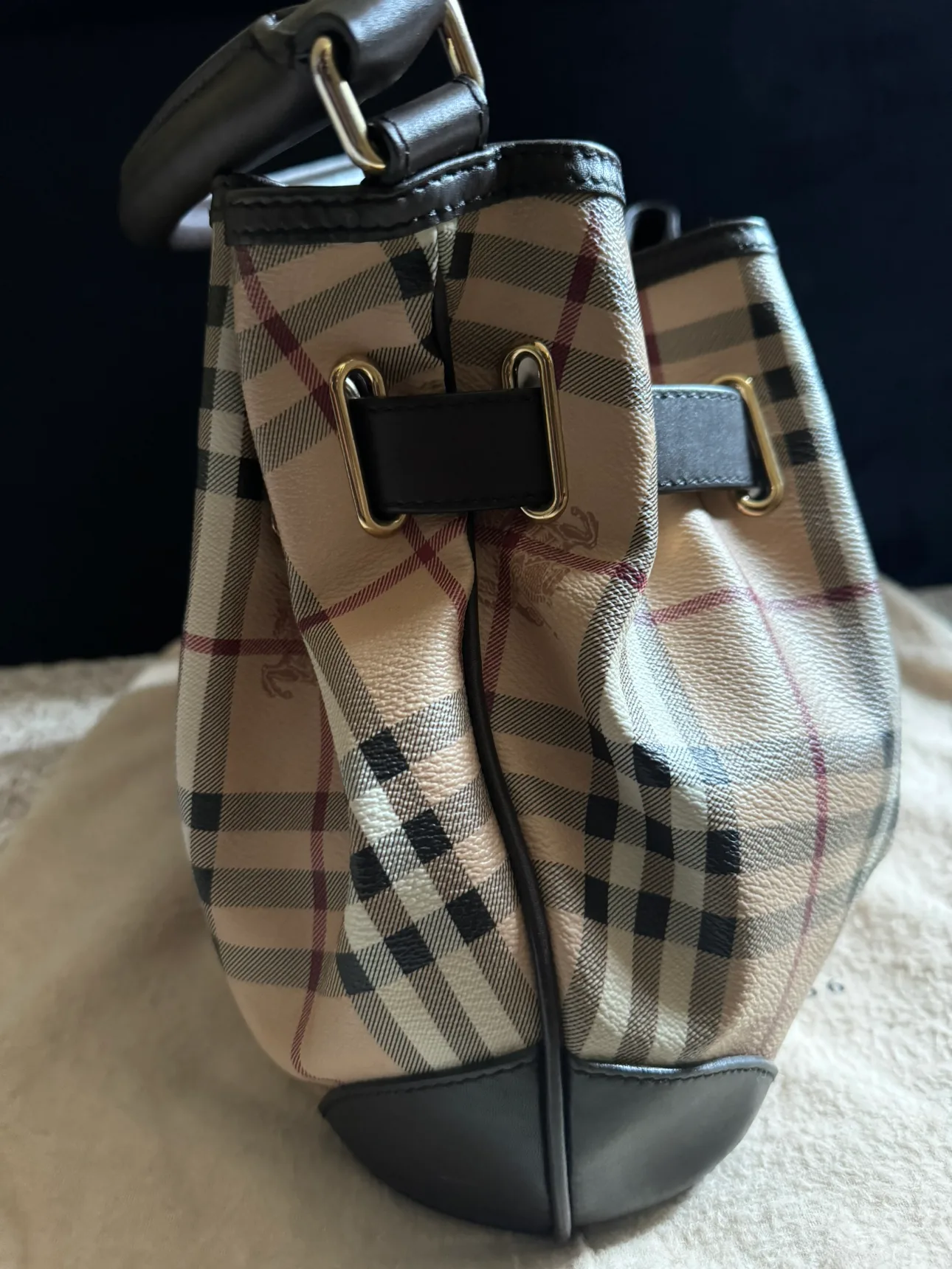 Authentic Burberry Willenmore Bag image indicator(3)