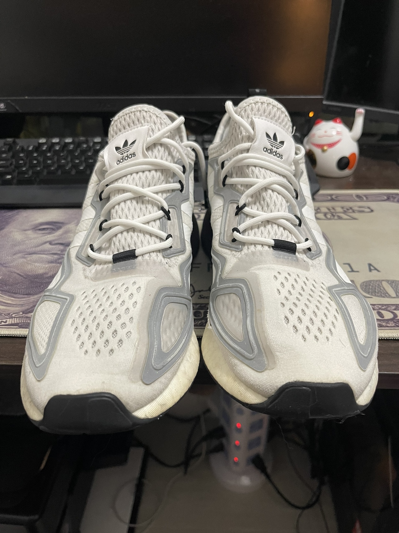 Adidas men size 10 - photo 2