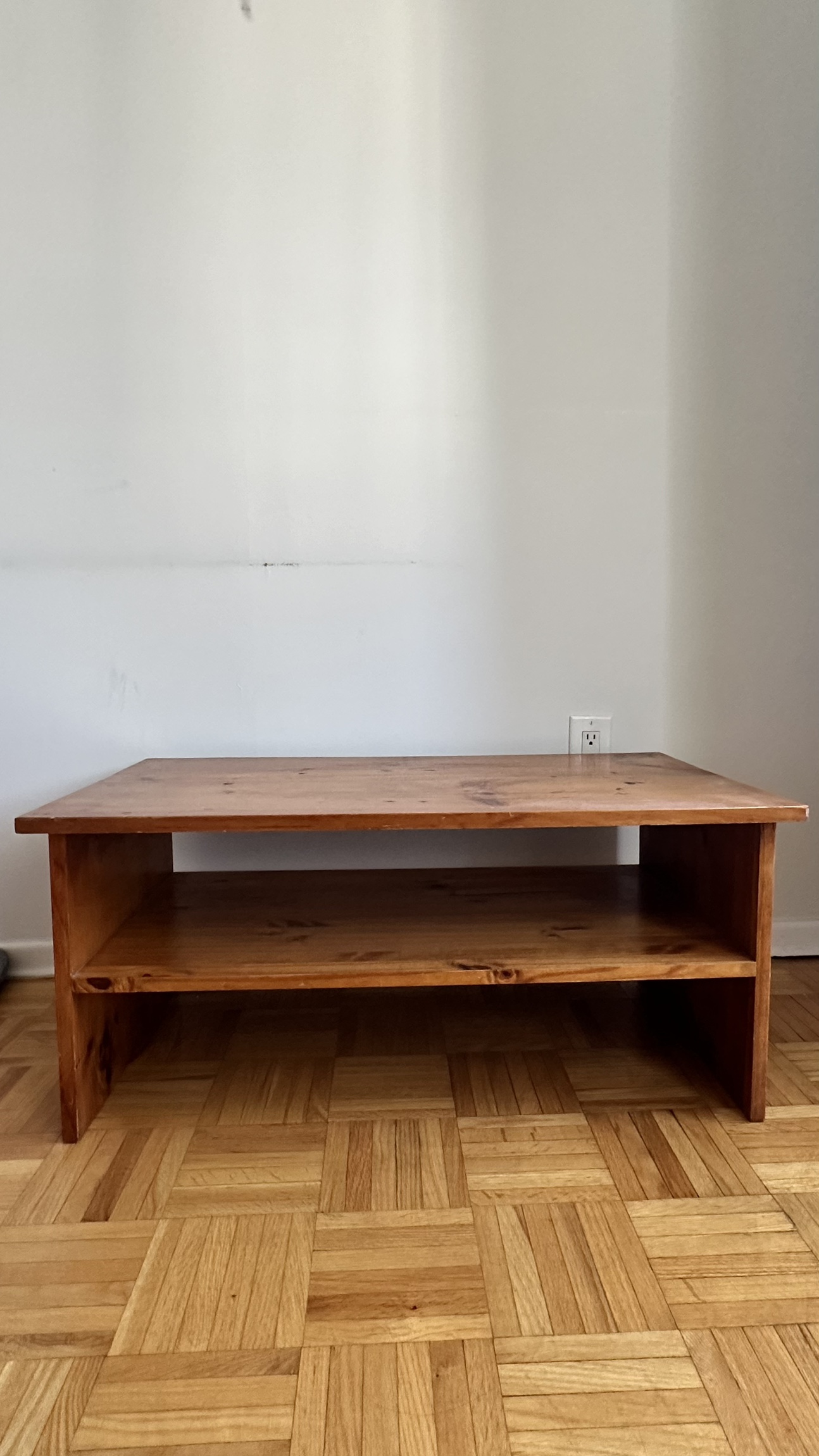 Wooden Coffee Table - photo 2