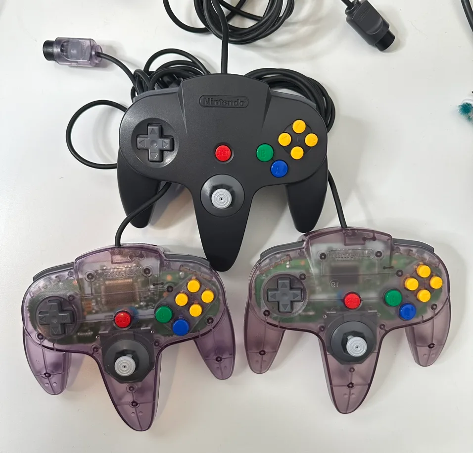 Nintendo 64 Controllers thumbnail