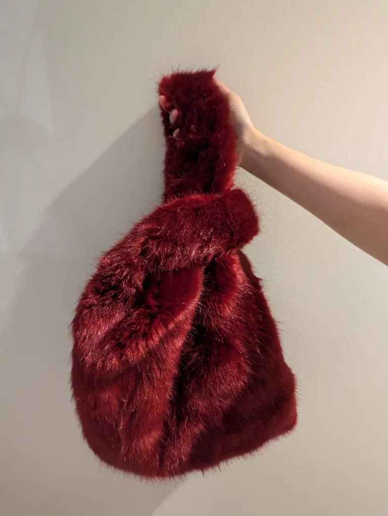 LIKE NEW Charles & Keith cherry red furry tote bag image indicator(3)