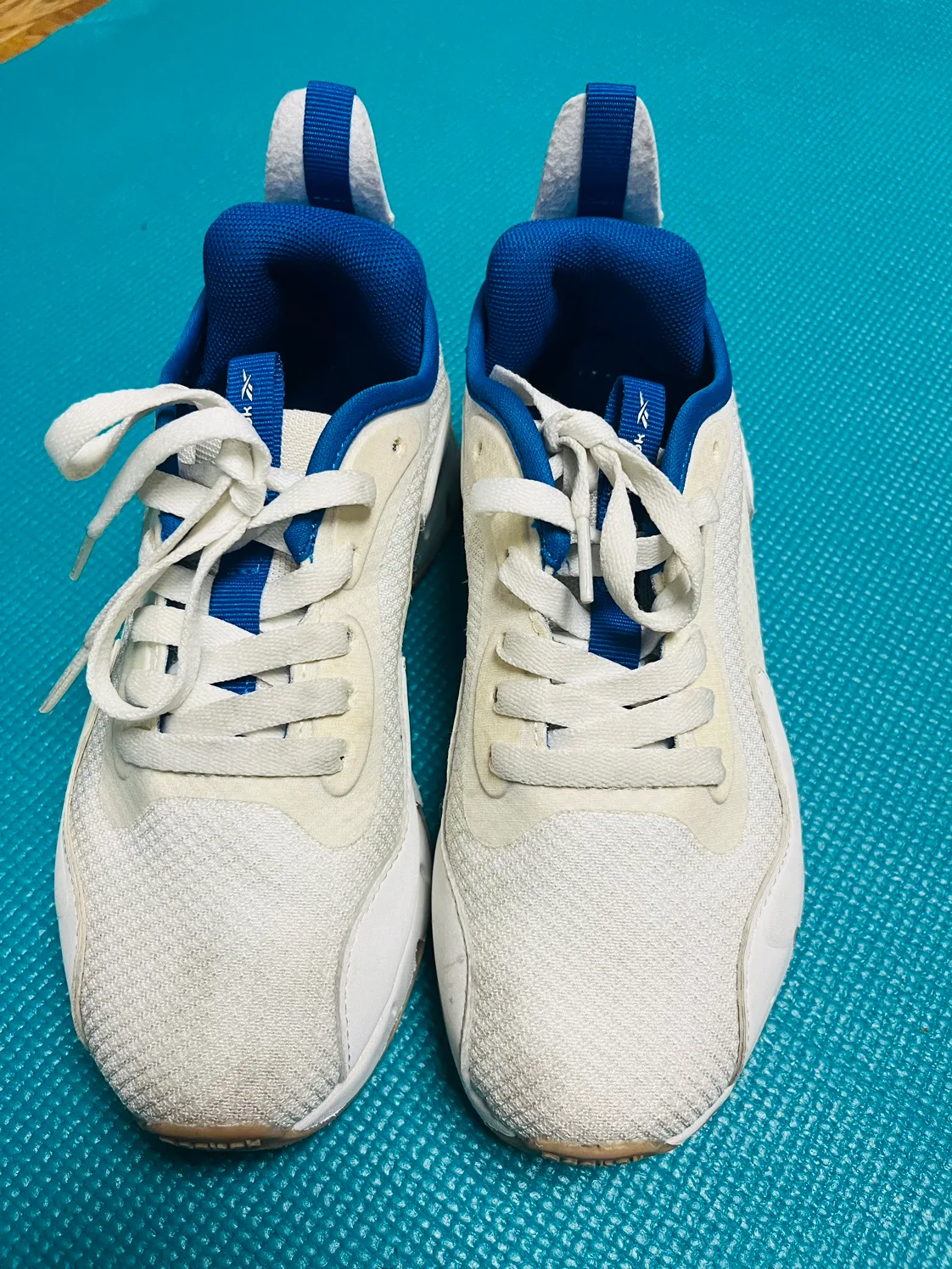 Reebok Running Shoes Size 3.5 thumbnail