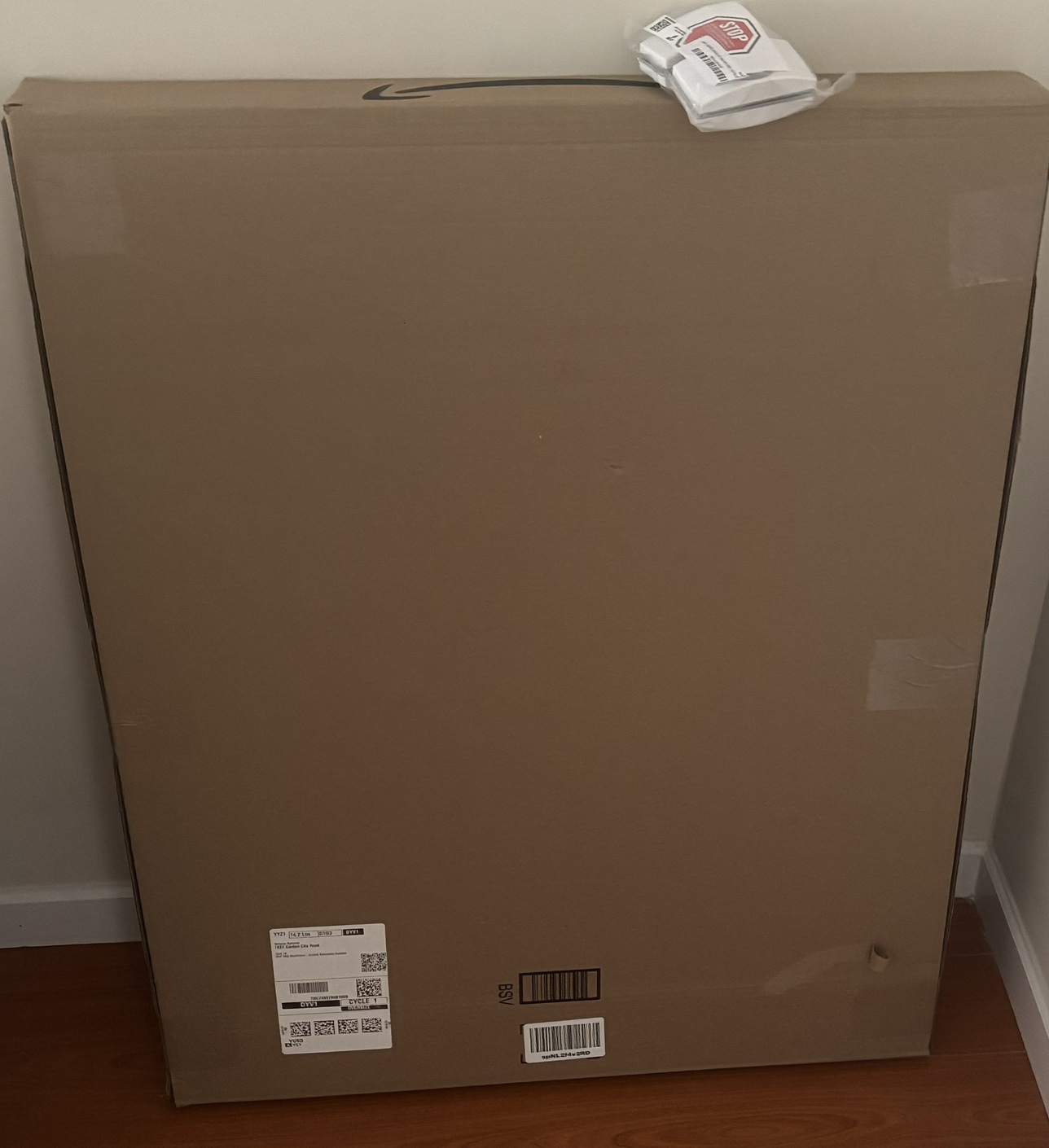 Moving Sale - Safety 1st Easy Install Gate with Wall Protector - photo 3